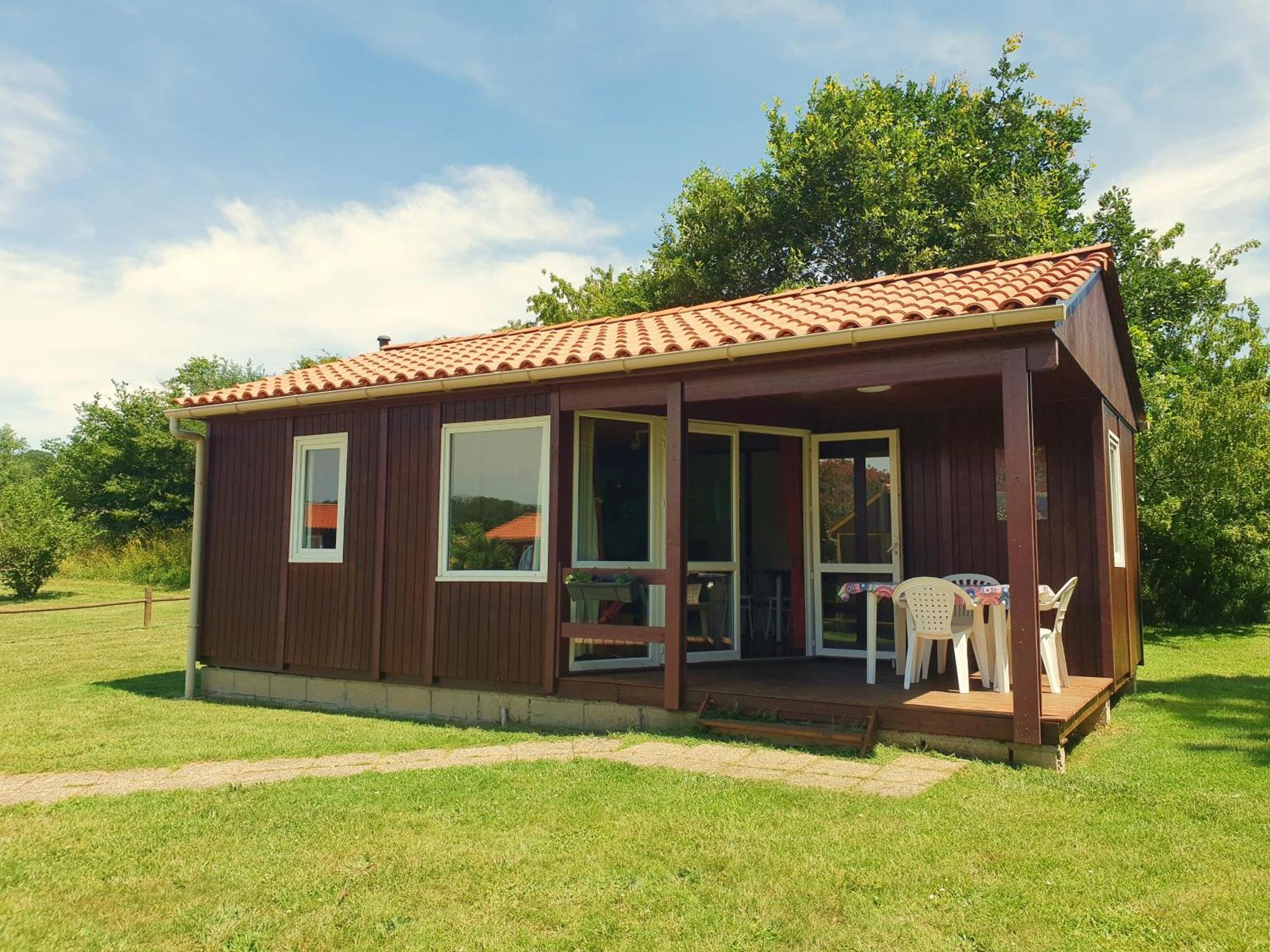 Les Chalets Du Quignon Autry-le-Chatel Εξωτερικό φωτογραφία