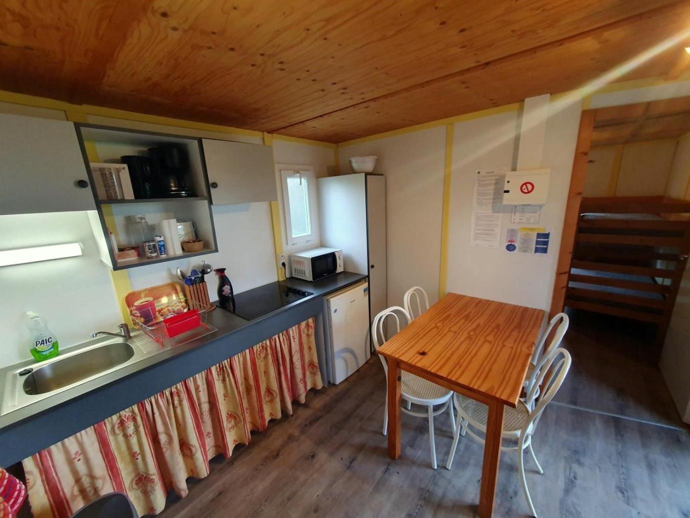 Les Chalets Du Quignon Autry-le-Chatel Δωμάτιο φωτογραφία