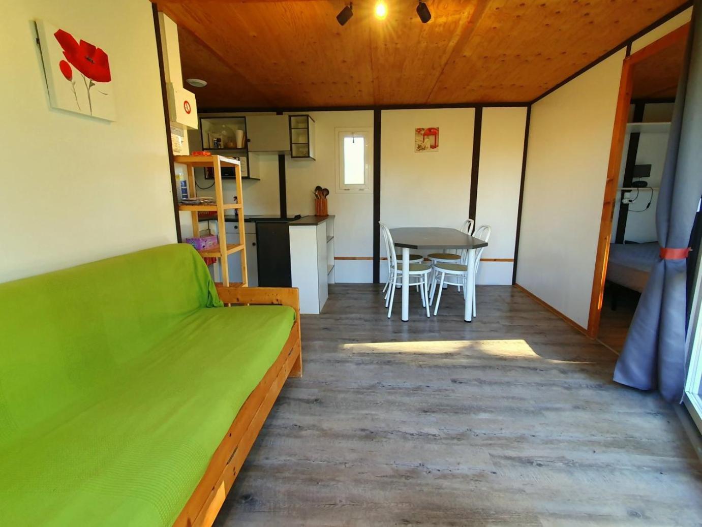 Les Chalets Du Quignon Autry-le-Chatel Εξωτερικό φωτογραφία